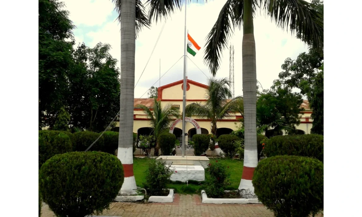 अमरावती जिल्हाधिकारी कार्यालयाची संपूर्ण माहिती: सेवा, संपर्क तपशील आणि लवकर काम कसे करून घ्यायचे